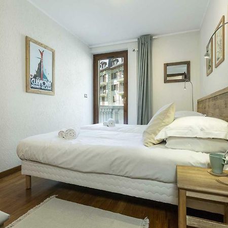 Apartment Ensa - Alpes Travel - Central Chamonix - Sleeps 4 Екстериор снимка