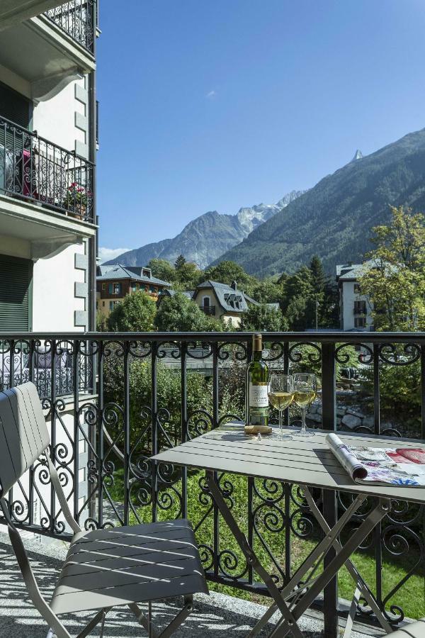 Apartment Ensa - Alpes Travel - Central Chamonix - Sleeps 4 Екстериор снимка