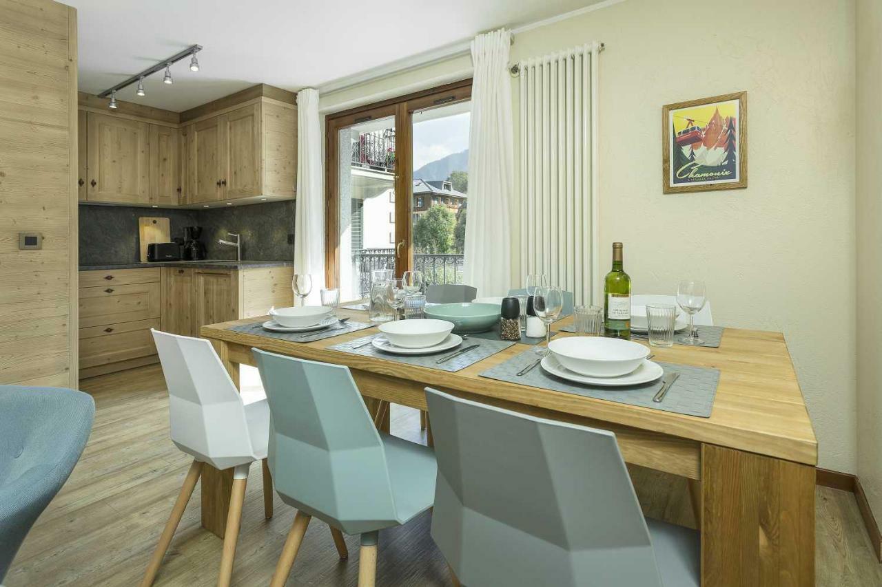 Apartment Ensa - Alpes Travel - Central Chamonix - Sleeps 4 Екстериор снимка